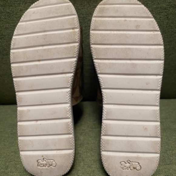 Coach slide on sandals with gold buckles - Picture 3 of 6